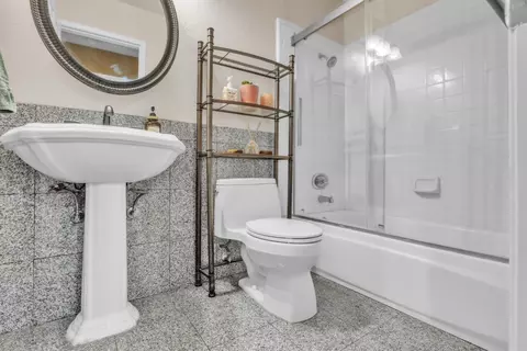 Bath - 1083 Discovery Way, Concord, CA 94521 photo 4 of 4