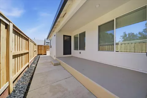 5644 Gibbons Dr, Carmichael, CA 95608 photo 3