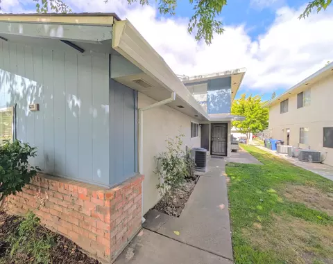 6225 Longford Dr #3, Citrus Heights, CA 95621