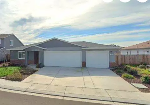 2396 Riparia St, Manteca, CA 95337