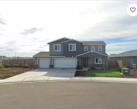 2384 Riparia St, Manteca, CA 95337