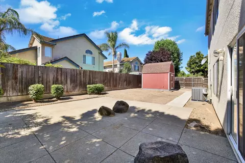 Exterior - 2040 Tahoe Cir, Tracy, CA 95376 photo 4 of 4