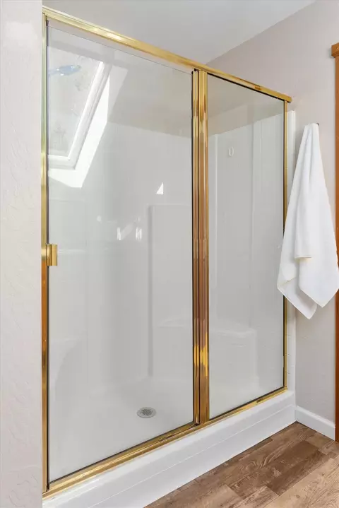 Bath - 3035 Dalmatia Dr, Arnold, CA 95223 photo 3 of 3