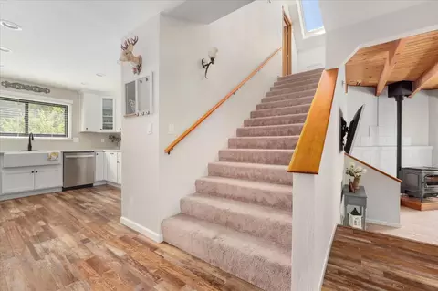 Entry Way - 3035 Dalmatia Dr, Arnold, CA 95223 photo 4 of 5