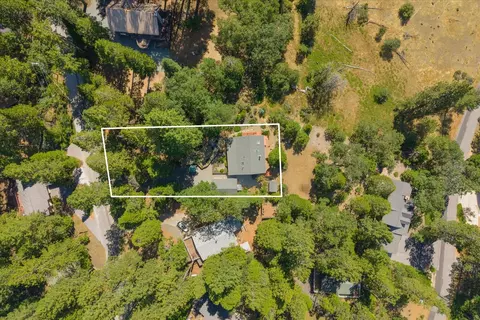 View/Area - 3035 Dalmatia Dr, Arnold, CA 95223 photo 2 of 7