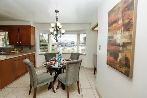 Dining - 1065 Union Rd, Manteca, CA 95337 photo 2 of 2