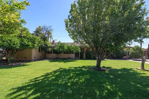 Exterior - 1065 Union Rd, Manteca, CA 95337 photo 10 of 17