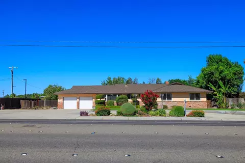 Exterior - 1065 Union Rd, Manteca, CA 95337 photo 3 of 17