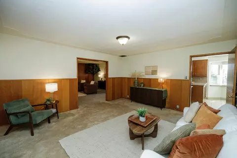 Living - 1065 Union Rd, Manteca, CA 95337 photo 10 of 11