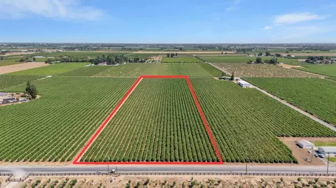 9255 E Handel Rd, Lodi, CA 95240 photo 2