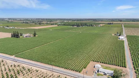 9255 E Handel Rd, Lodi, CA 95240 photo 3