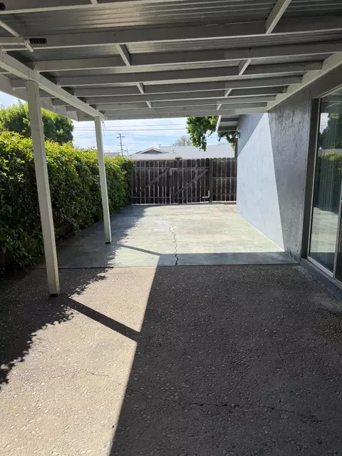 Exterior - 5582 Jonathan Dr, Newark, CA 94560 photo 3 of 5