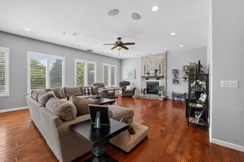Living - 9899 Trailhead Ct, Wilton, CA 95693 photo 4 of 5