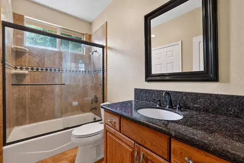 Bath - 9899 Trailhead Ct, Wilton, CA 95693 photo 6 of 6