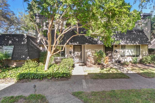 7468 Fairway Two Ave, Fair Oaks, CA 95628