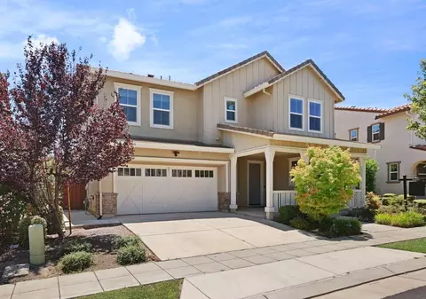 262 W Huntington Ave, Mountain House, CA 95391