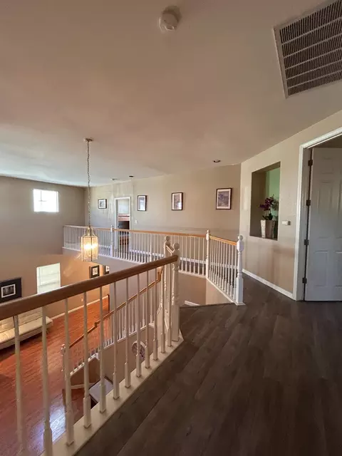 Entry Way - 3308 Yerington Ct, Modesto, CA 95355 photo 6 of 8