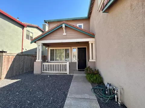 Exterior - 3308 Yerington Ct, Modesto, CA 95355 photo 4 of 7