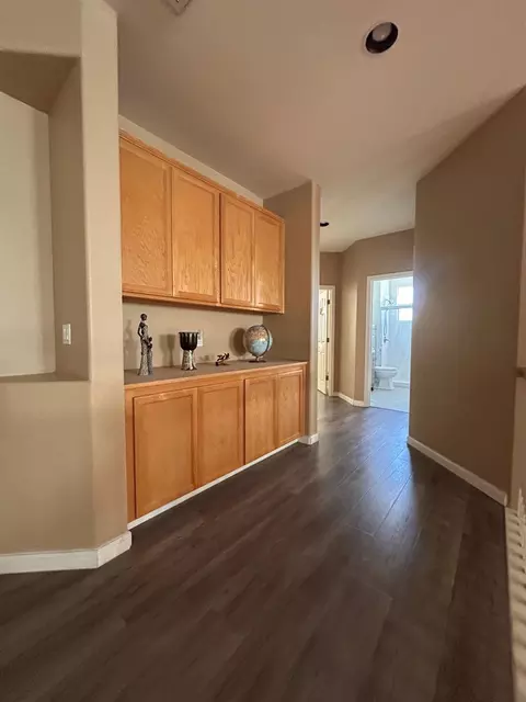 Entry Way - 3308 Yerington Ct, Modesto, CA 95355 photo 5 of 8