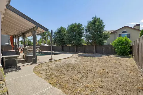 585 Bounty Pl, Manteca, CA 95337 photo 33