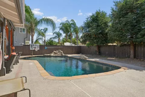 585 Bounty Pl, Manteca, CA 95337 photo 28