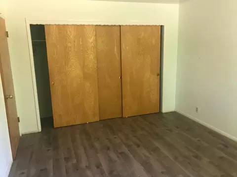 Bedroom - 159 E Hillcrest Dr, Auburn, CA 95603 photo 2 of 4