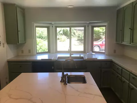 Kitchen - 159 E Hillcrest Dr, Auburn, CA 95603 photo 2 of 4