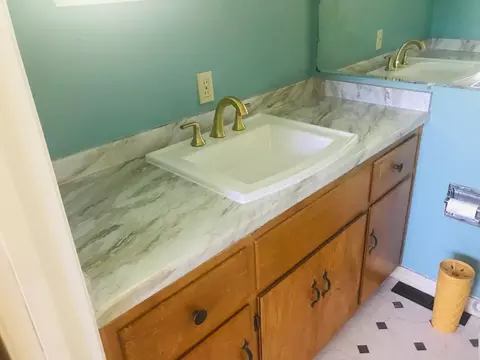 Bath - 159 E Hillcrest Dr, Auburn, CA 95603 photo 5 of 5