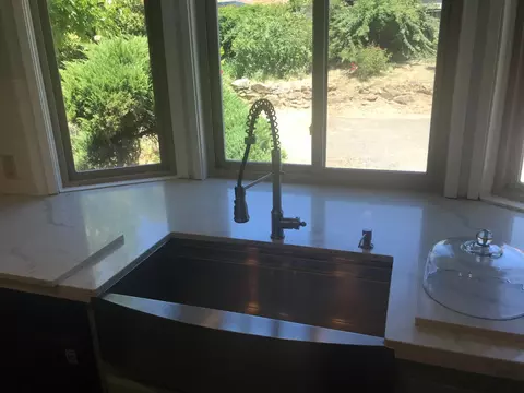 Kitchen - 159 E Hillcrest Dr, Auburn, CA 95603 photo 3 of 4