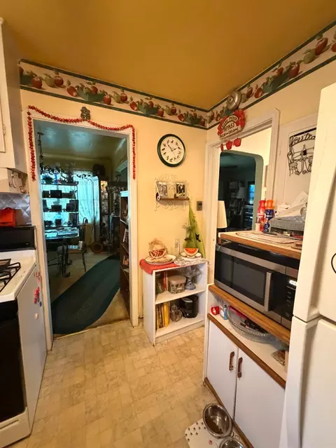 Kitchen - 340 Bothun Way, Turlock, CA 95380 photo 6 of 7