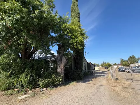 Exterior - 340 Bothun Way, Turlock, CA 95380 photo 4 of 17