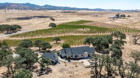 12550 Hogan Dm, Farmington, CA 95230 photo 2