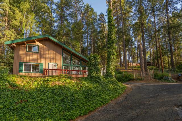 28020 Manzanita Trl, Colfax, CA 95713