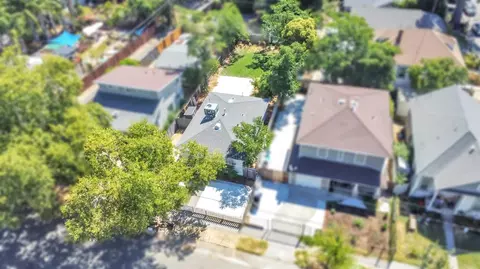 3211 32nd St, Sacramento, CA 95817