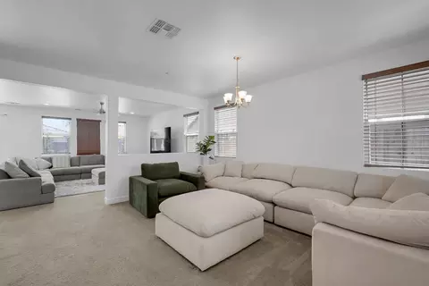 258 Columbus Dr, Manteca, CA 95337 photo 4