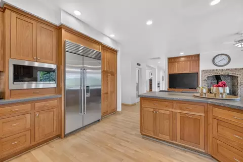 Kitchen - 1760 Red Fox Rd, Placerville, CA 95667 photo 2 of 5