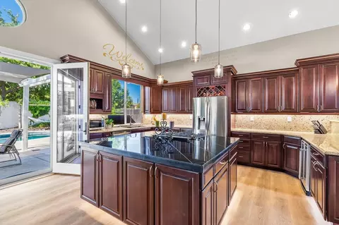 976 Sunnyside Ln, Tracy, CA 95377 photo 14