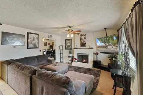 Living - 1700 Chapala Way, Modesto, CA 95355 photo 1 of 3