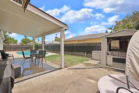 Exterior - 1700 Chapala Way, Modesto, CA 95355 photo 6 of 10