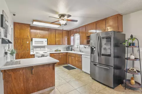 Kitchen - 1700 Chapala Way, Modesto, CA 95355 photo 5 of 5