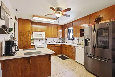 Kitchen - 1700 Chapala Way, Modesto, CA 95355 photo 7 of 8