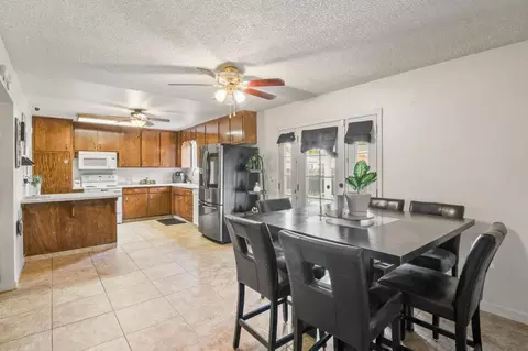 Dining - 1700 Chapala Way, Modesto, CA 95355 photo 3 of 3