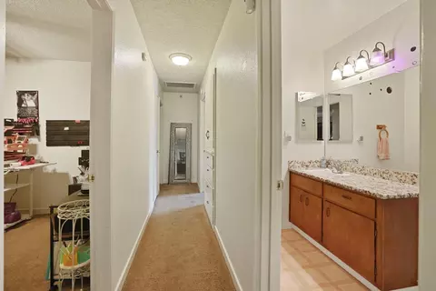 Entry Way - 1700 Chapala Way, Modesto, CA 95355 photo 2 of 2