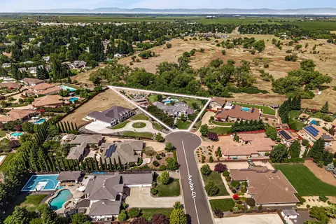 View/Area - 3930 Aruba Ct, Chico, CA 95973 photo 5 of 5