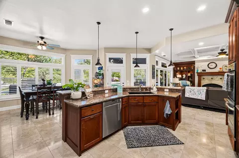 Kitchen - 3930 Aruba Ct, Chico, CA 95973 photo 6 of 6