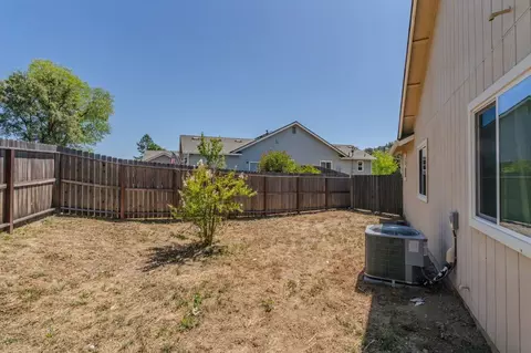 Exterior - 1016 Jackson Gate Rd, Jackson, CA 95642 photo 6 of 12