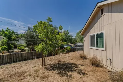 Exterior - 1016 Jackson Gate Rd, Jackson, CA 95642 photo 9 of 12