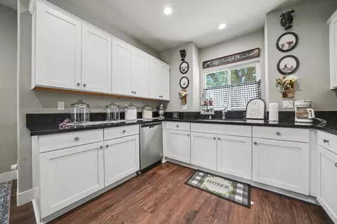 Kitchen - 1016 Jackson Gate Rd, Jackson, CA 95642 photo 1 of 3