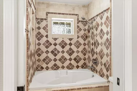 Bath - 769 Oak Crest Cir, Placerville, CA 95667 photo 2 of 4