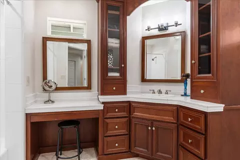 Bath - 769 Oak Crest Cir, Placerville, CA 95667 photo 3 of 4